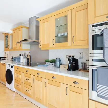 The Castleman Apartment Ferndown Exterior photo